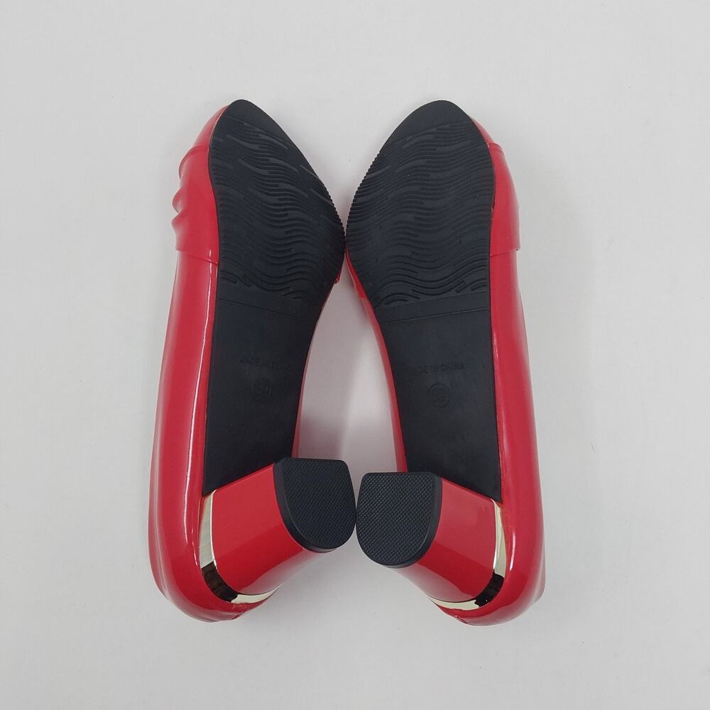 Women’s Red Patent Leather Low Heel Pumps Size 39 Rhinestone Accent - Picture 5 of 15
